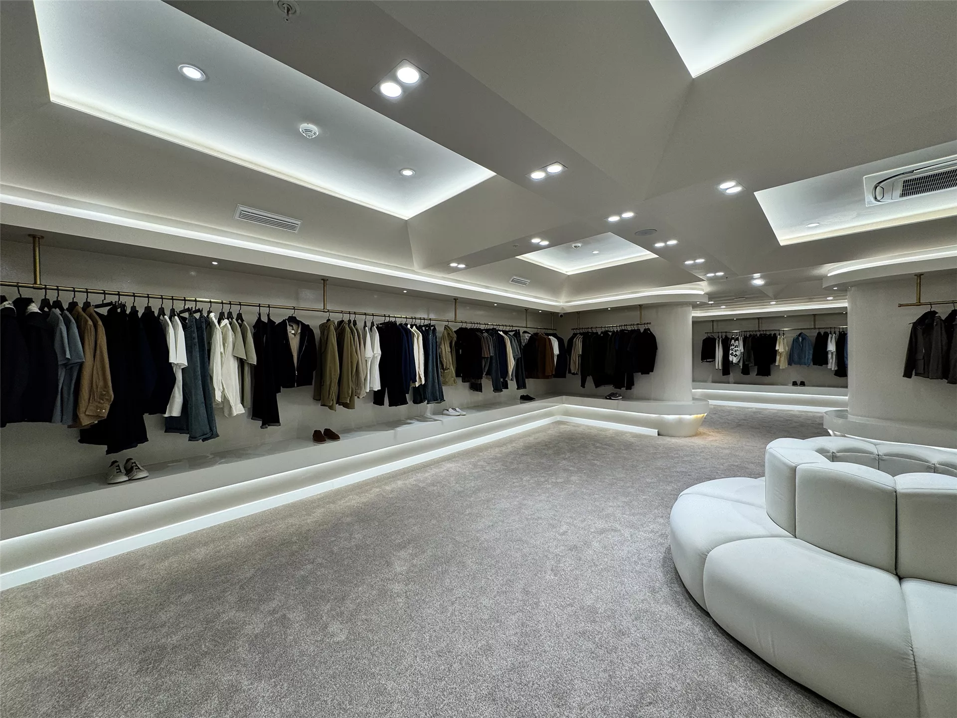 Glomora Luxury Club