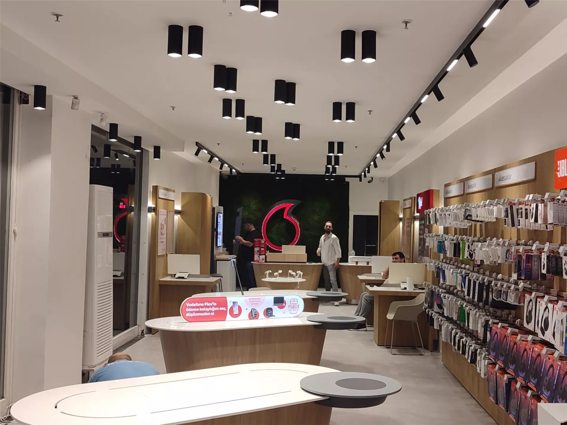 Vodafone Store Restoration